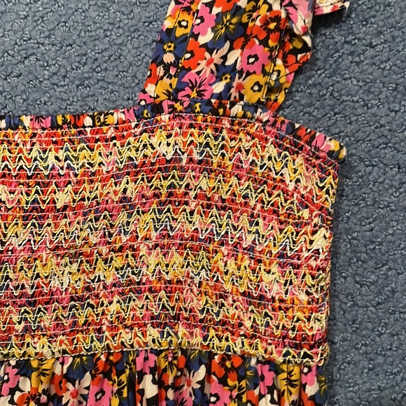 Urban Outfitters Floral Top - Picture 2 of 3